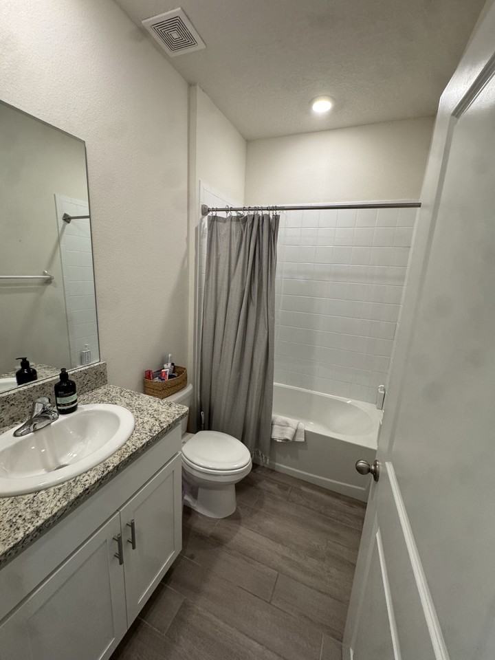 1287 Nw 136th St - Photo 6 of 16