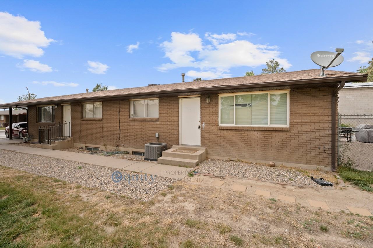7705 S Sandra Way #7707B - Photo 2 of 11