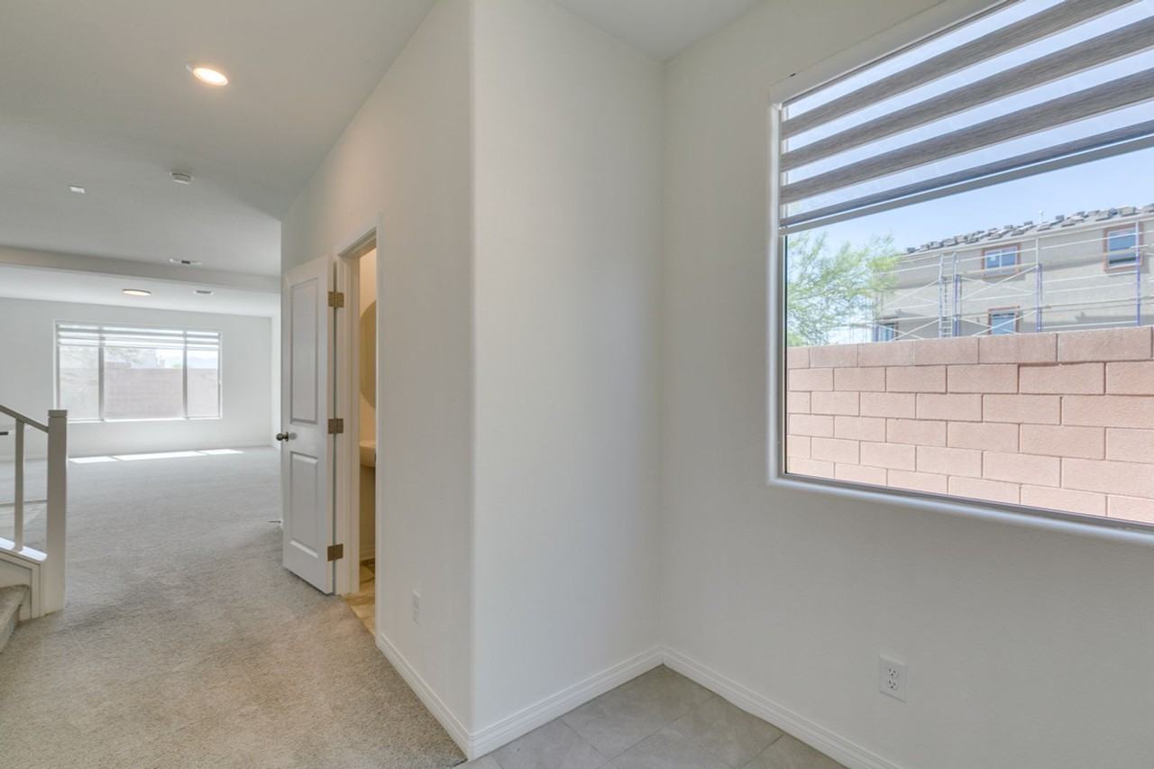 10303 Dallington St - Photo 3 of 50