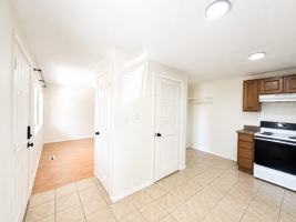 featured image of 615 E 700 S #5