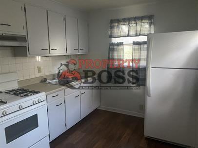 223 Hopkins St #1 - Photo 7 of 9