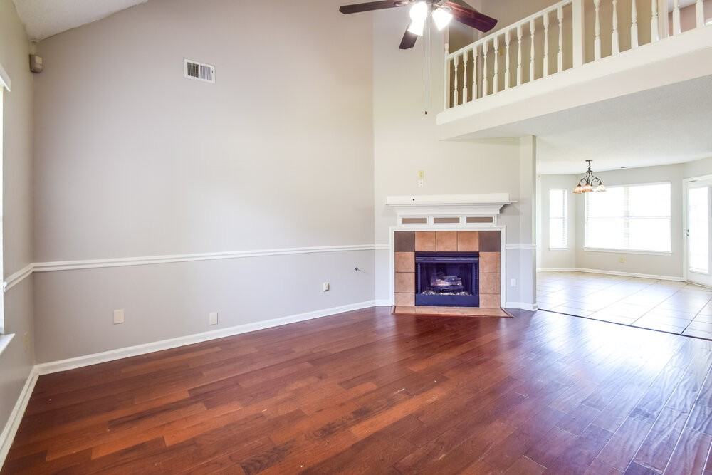 1862 Towson Ln - Photo 5 of 17