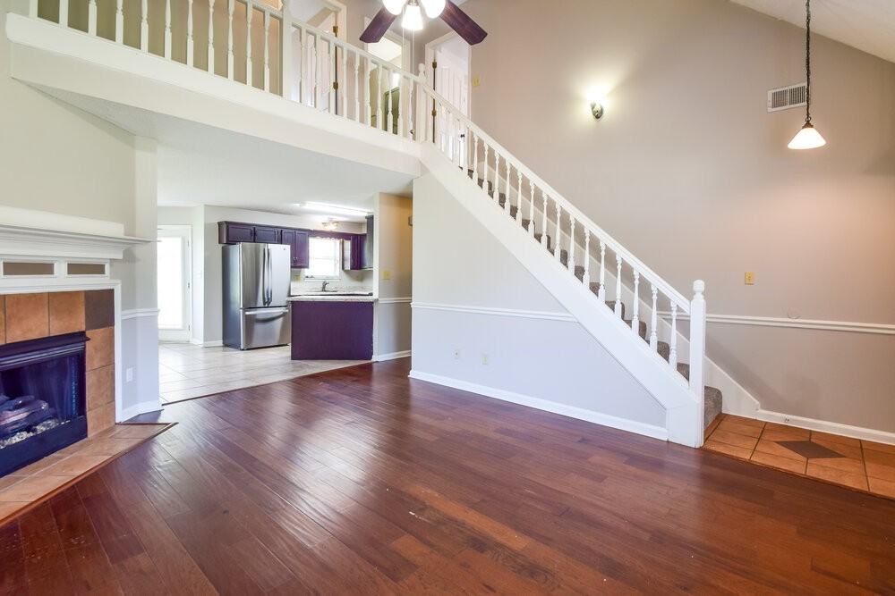 1862 Towson Ln - Photo 6 of 17