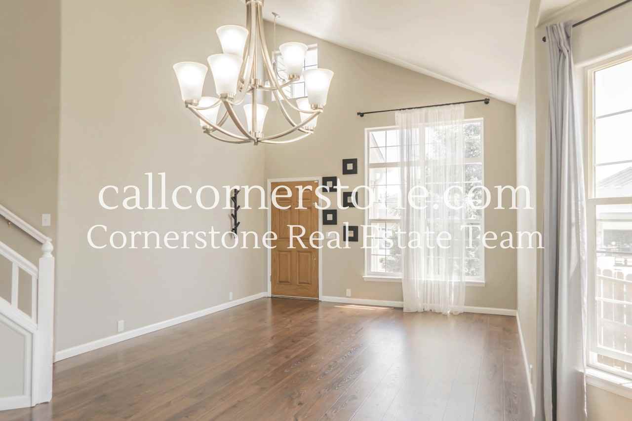 5460 Spoked Wheel Dr #1 - Photo 5 of 39