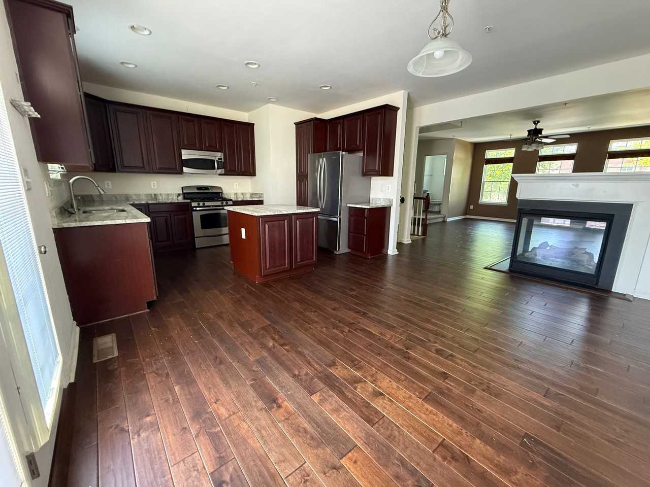 951 Hall Station Dr #1 - Photo 5 of 19
