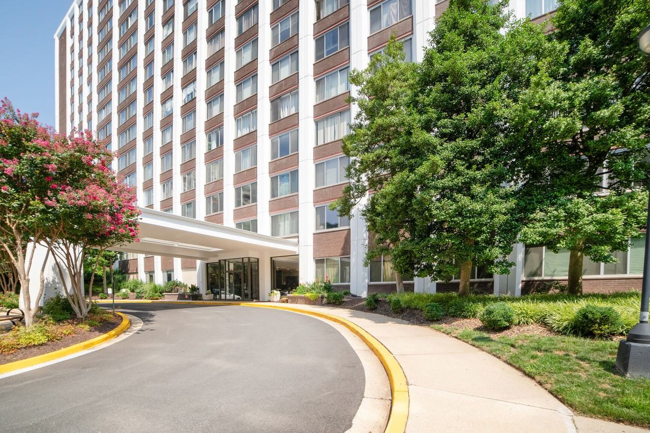 11801 Rockville Pike - 1513Unit 1513 #1513 - Photo 2 of 50