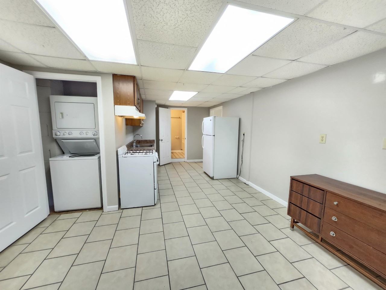 1206 Francis St Nw #4 - Photo 2 of 10
