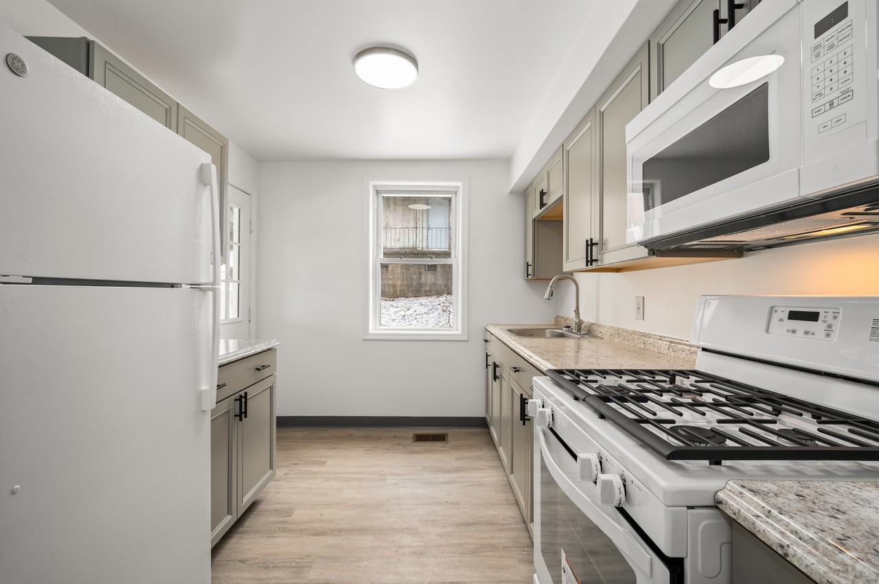 1947 Westmont Ave #1 - Photo 4 of 24