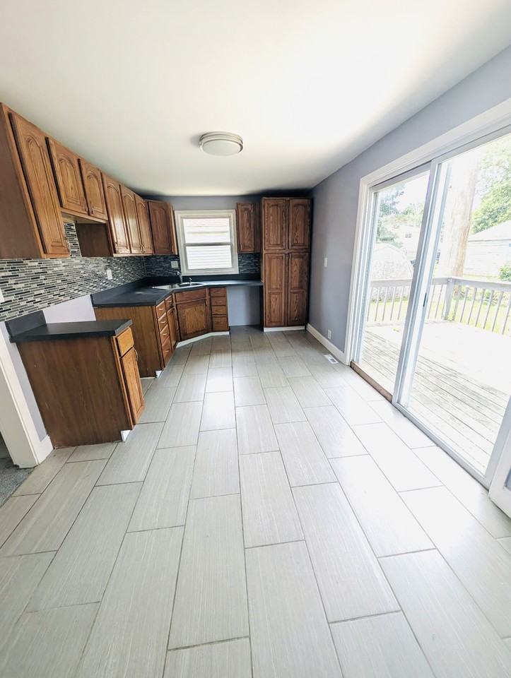 1151 E Decamp St #1 - Photo 3 of 14