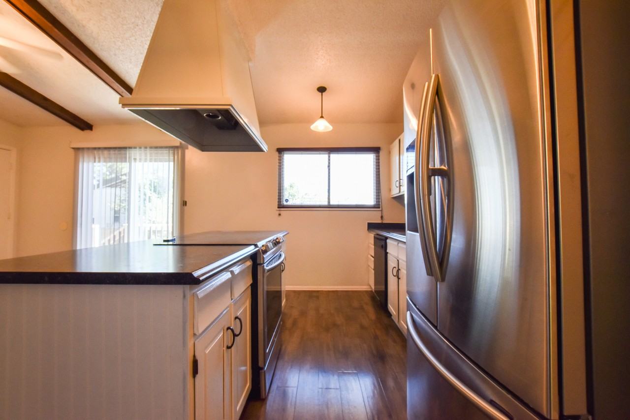 Hackamore Ct #1 - Photo 3 of 30