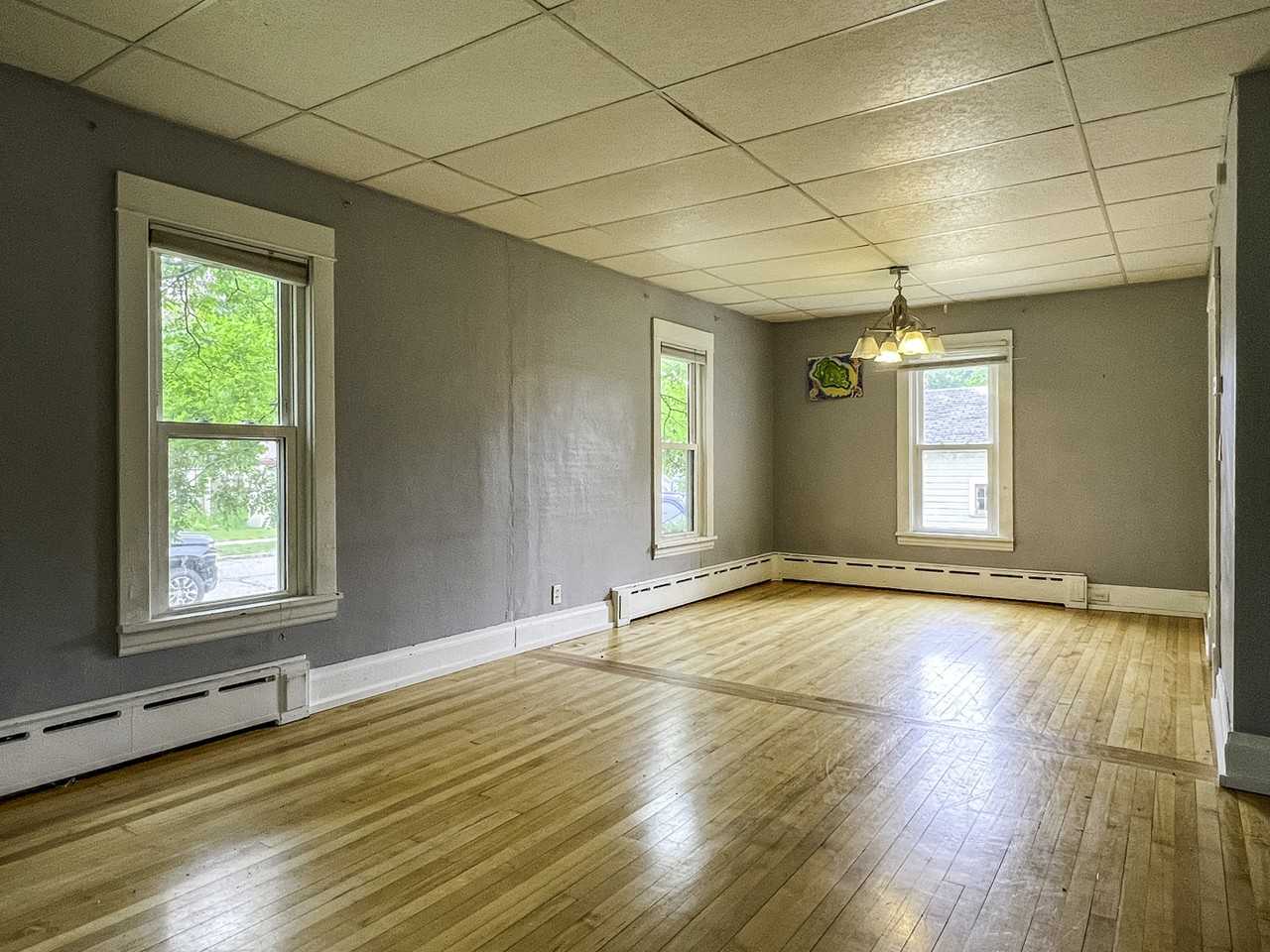426 Summit St #1 - Photo 6 of 13