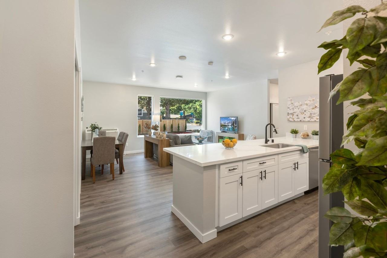 Village Lane Apartments - Photo 6 of 36
