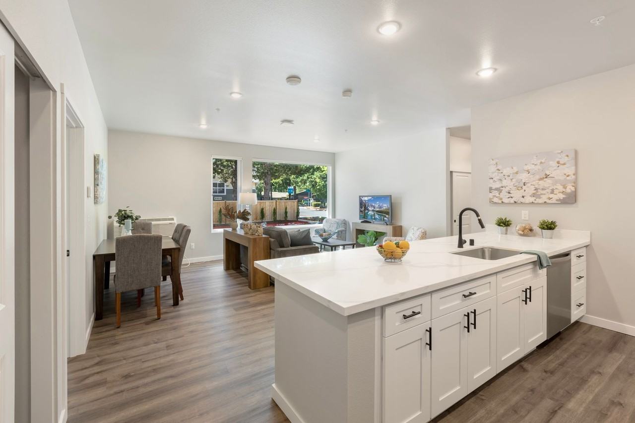 Village Lane Apartments - Photo 5 of 36