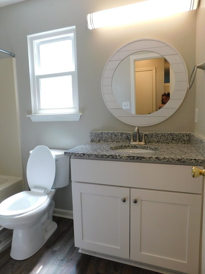 1433 Drumheller Dr #1 - Photo 4 of 14