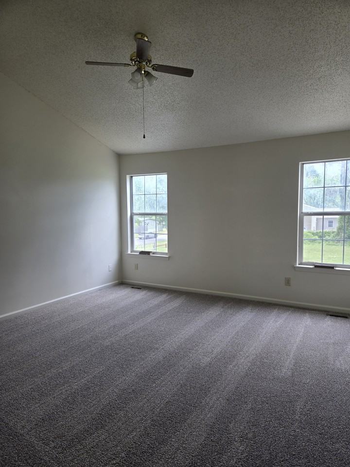 843 Old Clubhouse Rd #1 - Photo 3 of 9