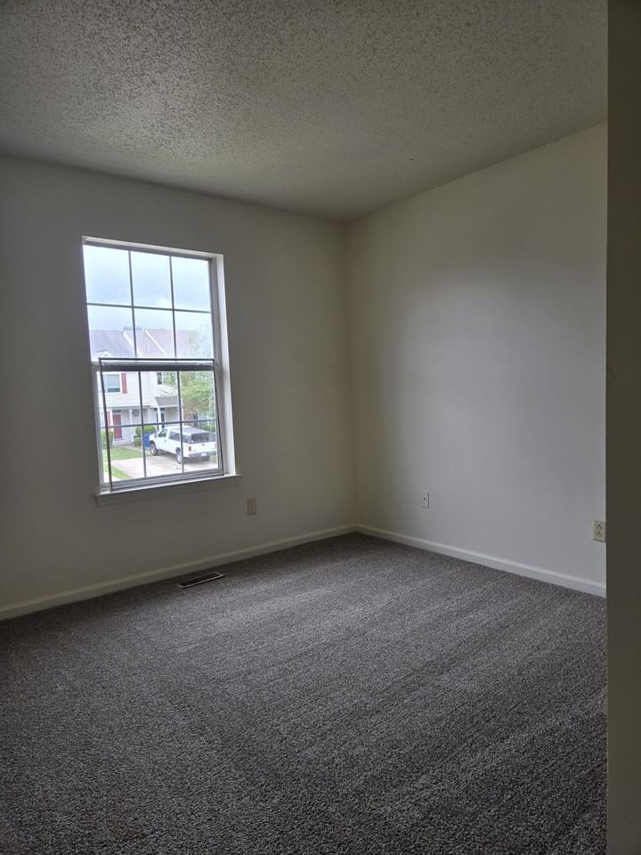 843 Old Clubhouse Rd #1 - Photo 5 of 9