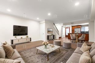 (AN/TI/YO:A) 5056 Laurel Canyon Blvd - Photo 1 of 1