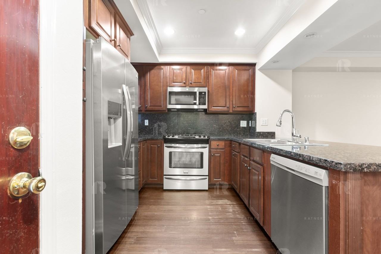 (AN/TI/YO:A) 5056 Laurel Canyon Blvd - Photo 3 of 27