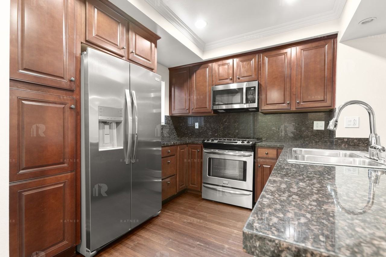 (AN/TI/YO:A) 5056 Laurel Canyon Blvd - Photo 5 of 27