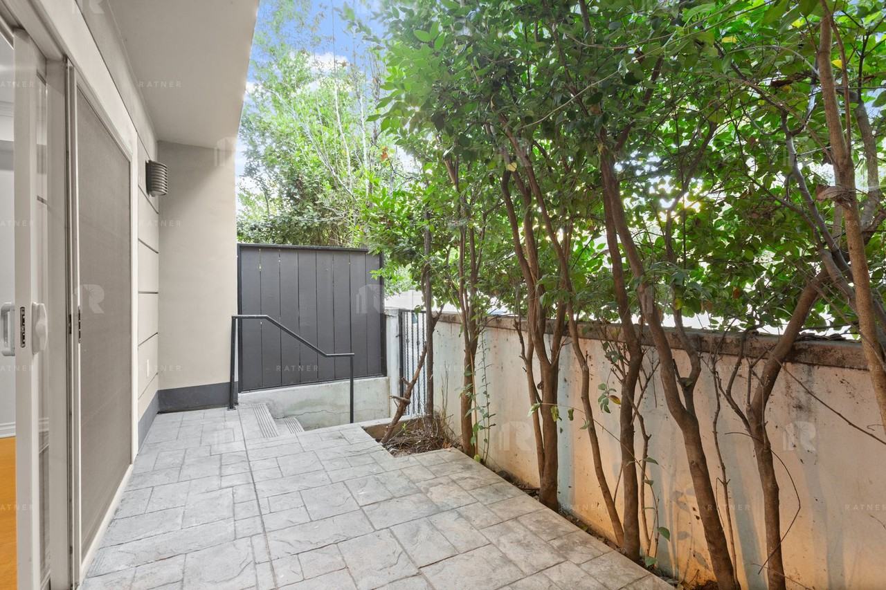 (AN/TI/YO:A) 5056 Laurel Canyon Blvd - Photo 6 of 27