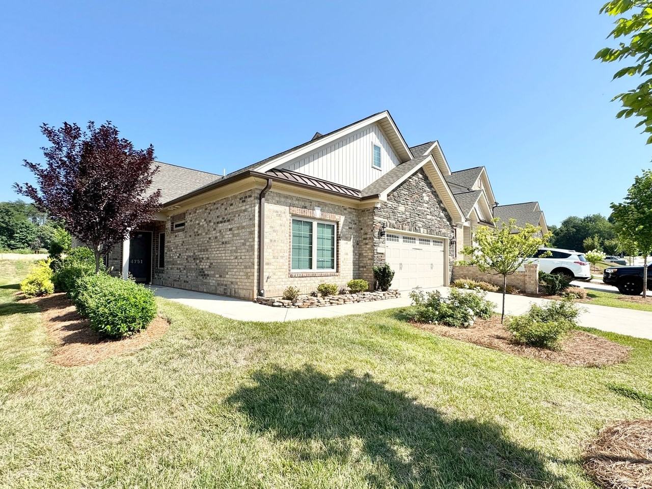 4751 Willowstone Dr - Photo 2 of 24
