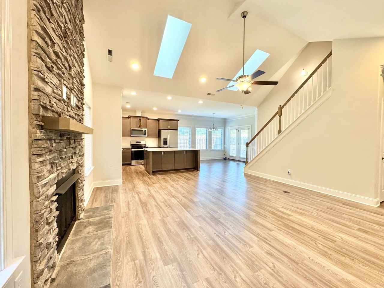 4751 Willowstone Dr - Photo 3 of 24