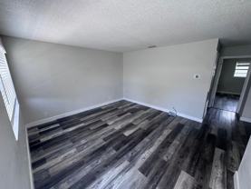 41 AVE - 1886 - Photo 1 of 1