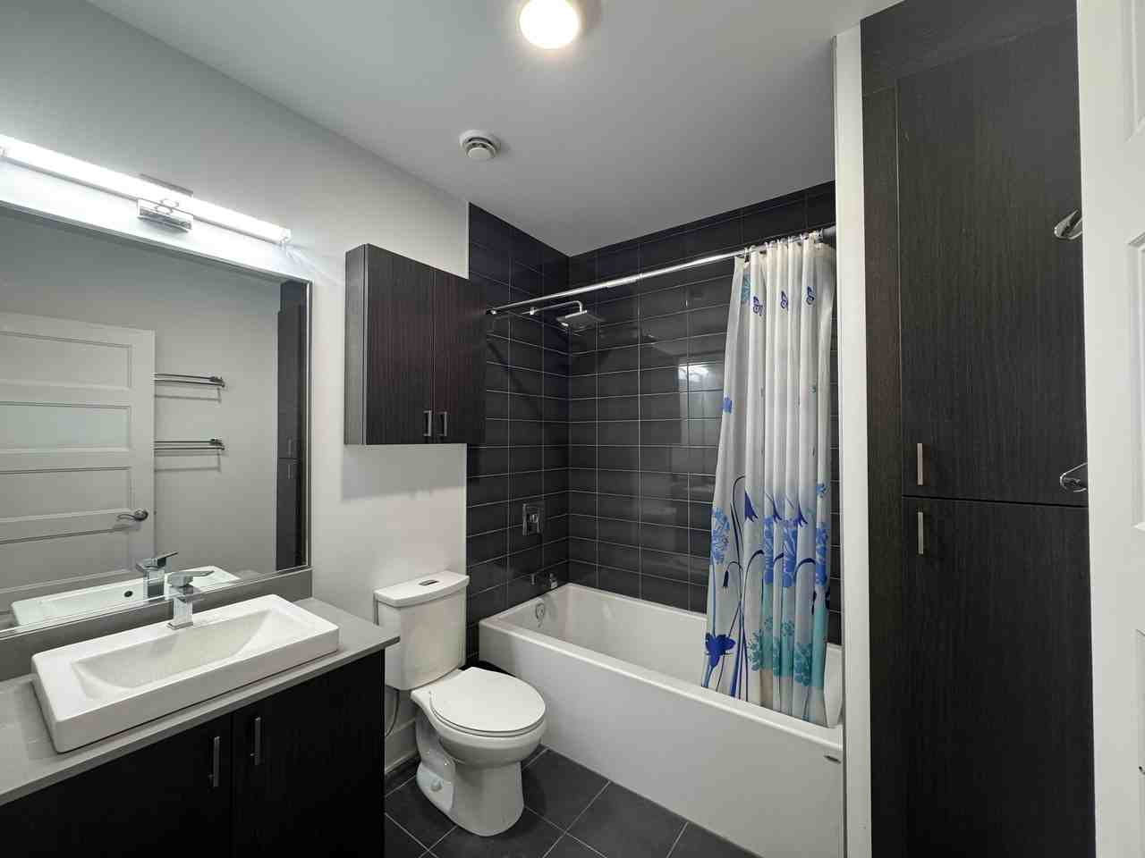 2780 Avenue Charlemagne #202 - Photo 7 of 15