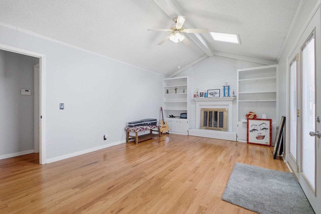 4812 Sierra Dr #1 - Photo 5 of 17