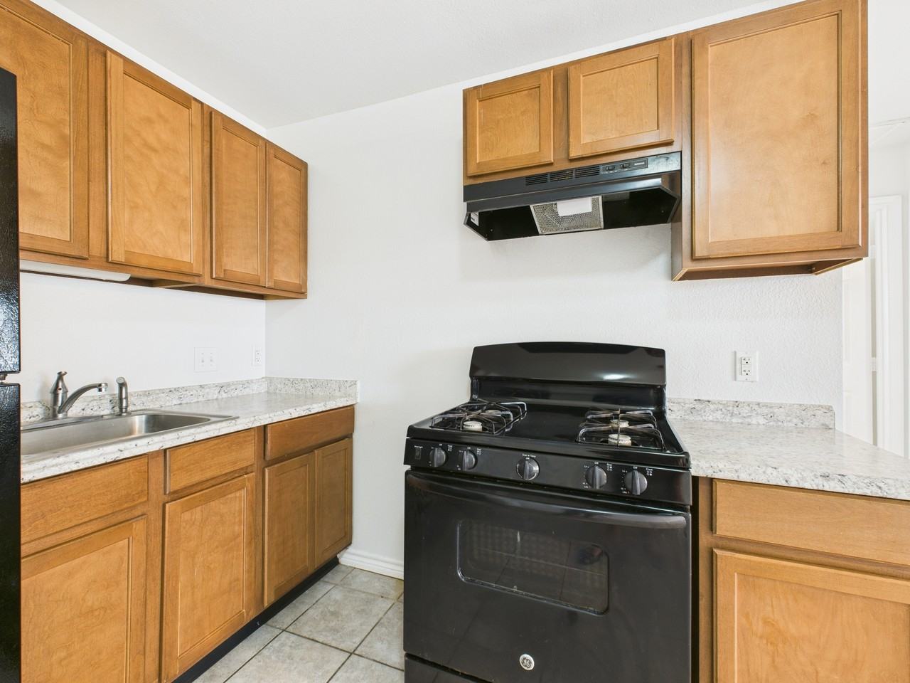 1902 Finfeather Rd #B - Photo 4 of 13