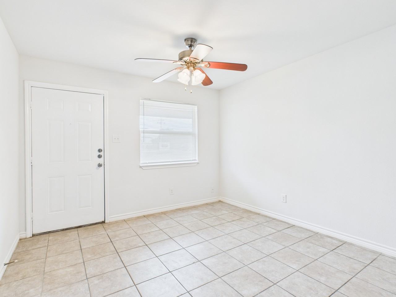 1902 Finfeather Rd #B - Photo 6 of 13