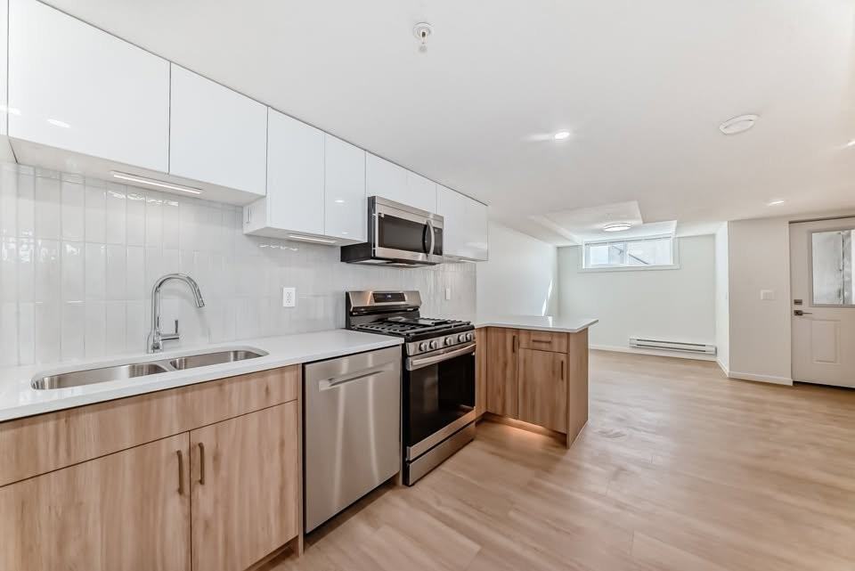 1395 B-1395 Cornerstone Blvd Ne - 1 #1 - Photo 6 of 19