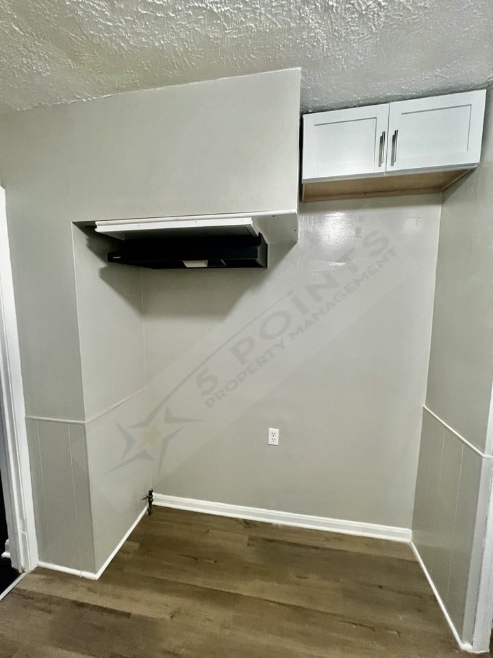 18881 Raymond St #1 - Photo 6 of 17
