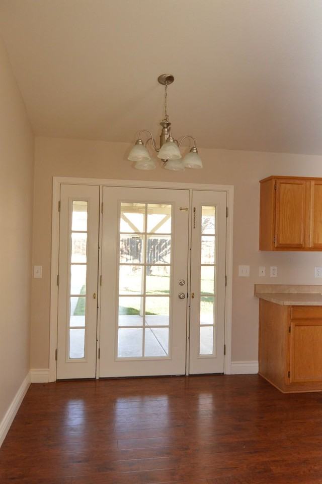 1420 S Arroyo St - Photo 3 of 13