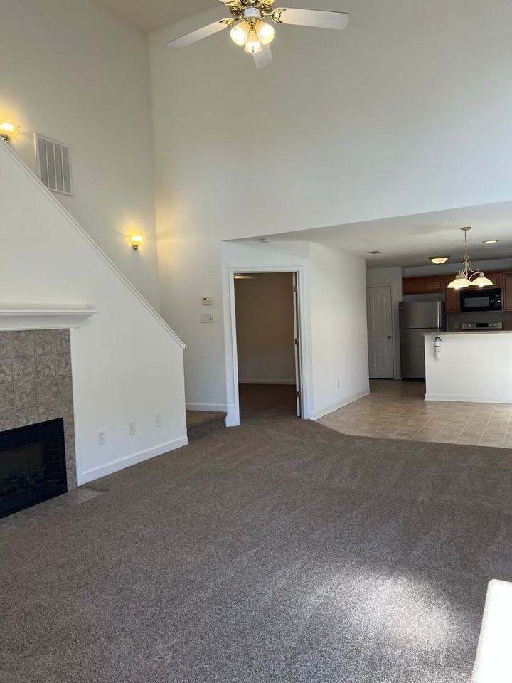 203 Clusters Cir - Photo 3 of 17