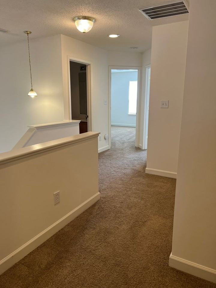 203 Clusters Cir - Photo 7 of 17