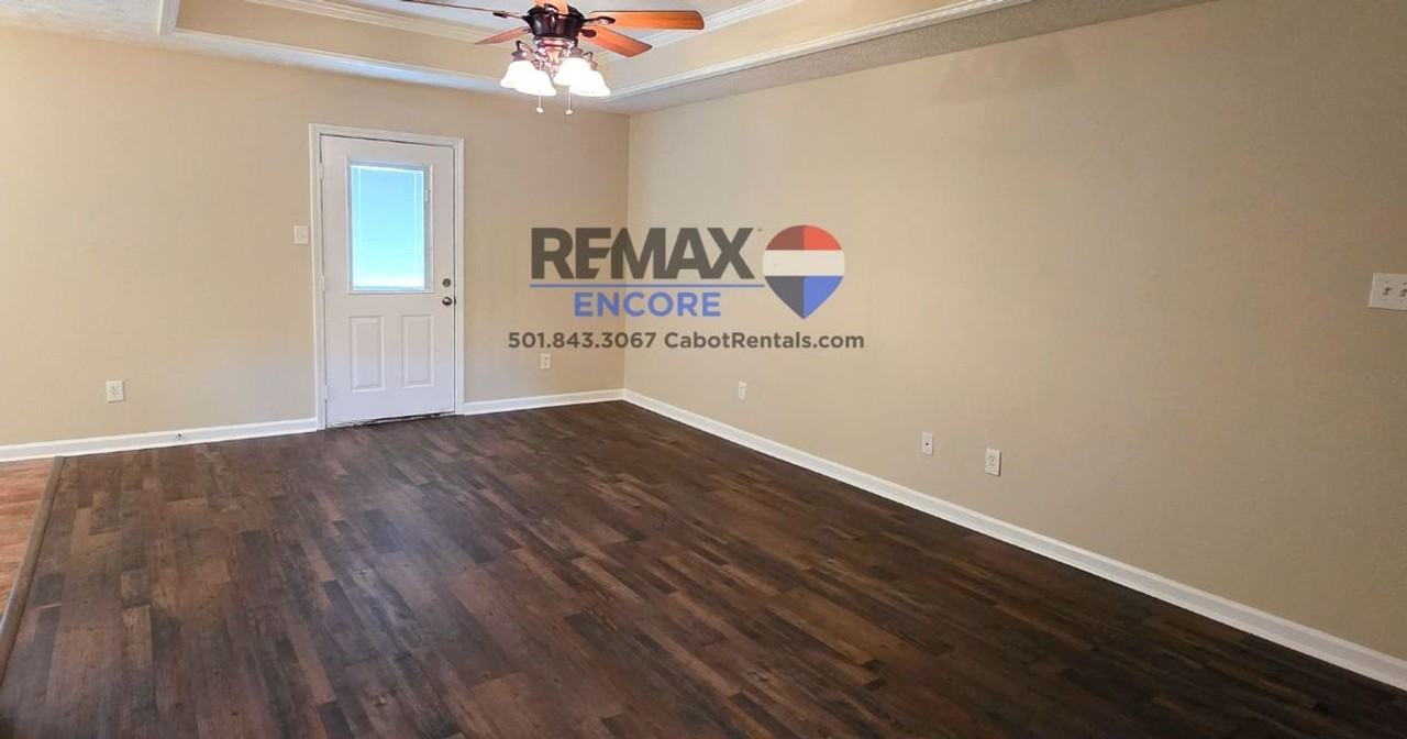 120 Sidney Brooke Ln - Photo 2 of 12