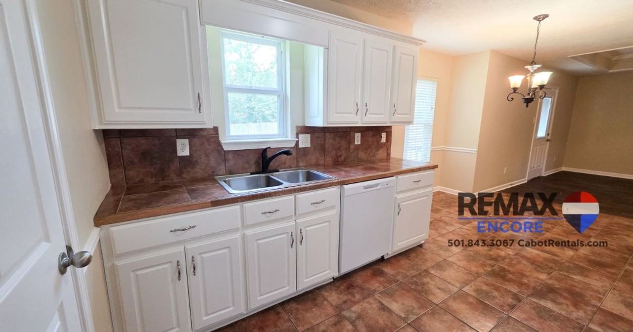 120 Sidney Brooke Ln - Photo 4 of 12