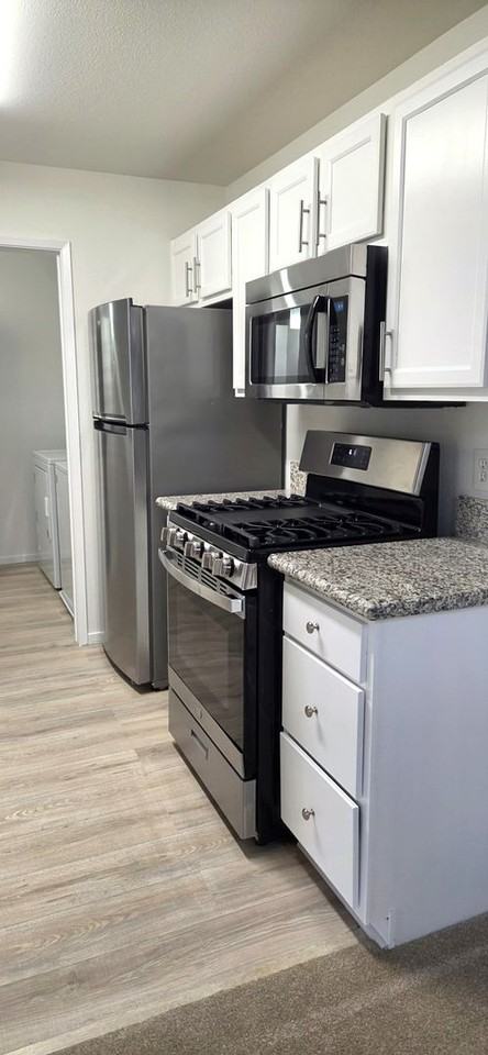 950 Seven Hills Dr #523 - Photo 3 of 34