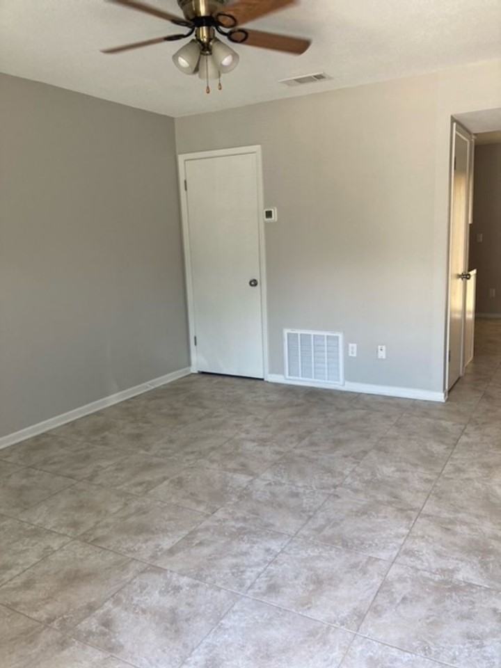 226 Pelham Rd #5 - Photo 2 of 13