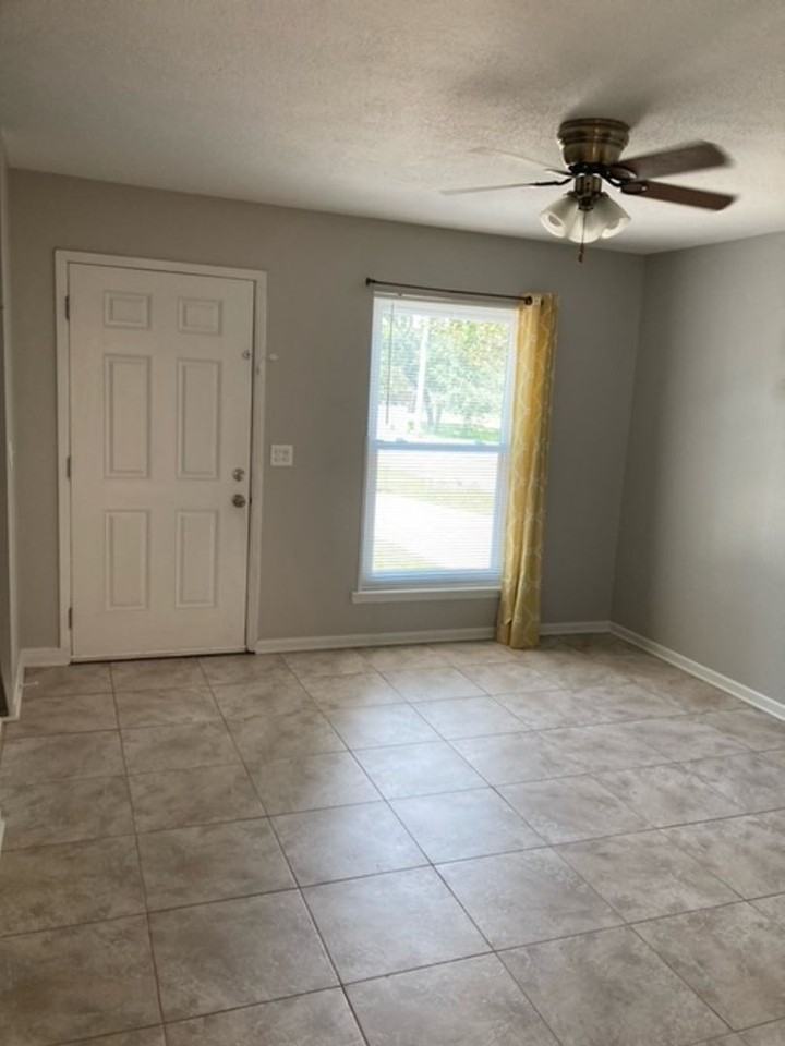 226 Pelham Rd #5 - Photo 3 of 13
