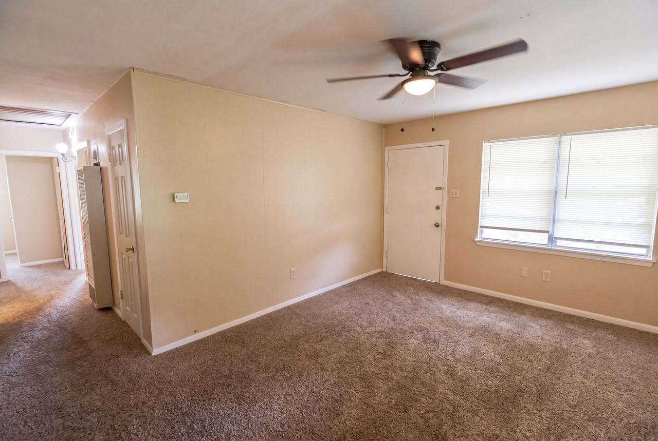 4600 Voss Dr - Photo 2 of 13