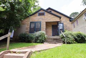 featured image of 1544 Gilbert Dr