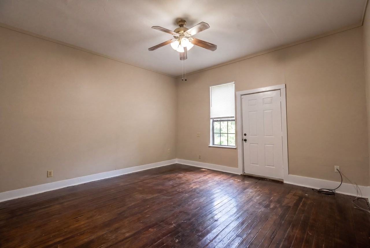 1544 Gilbert Dr - Photo 2 of 20