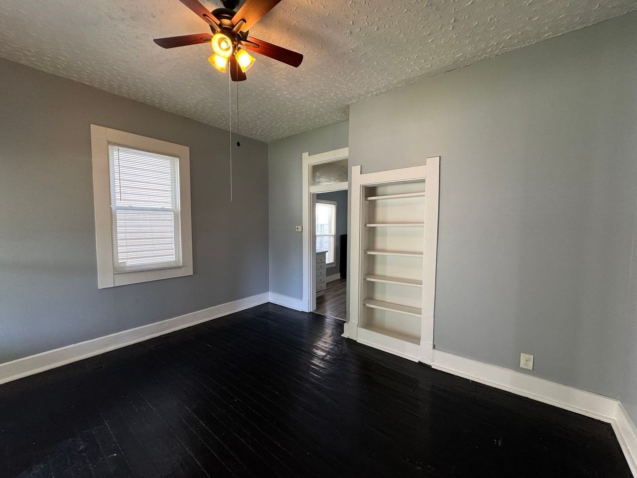 309 Iowa St - Photo 3 of 21