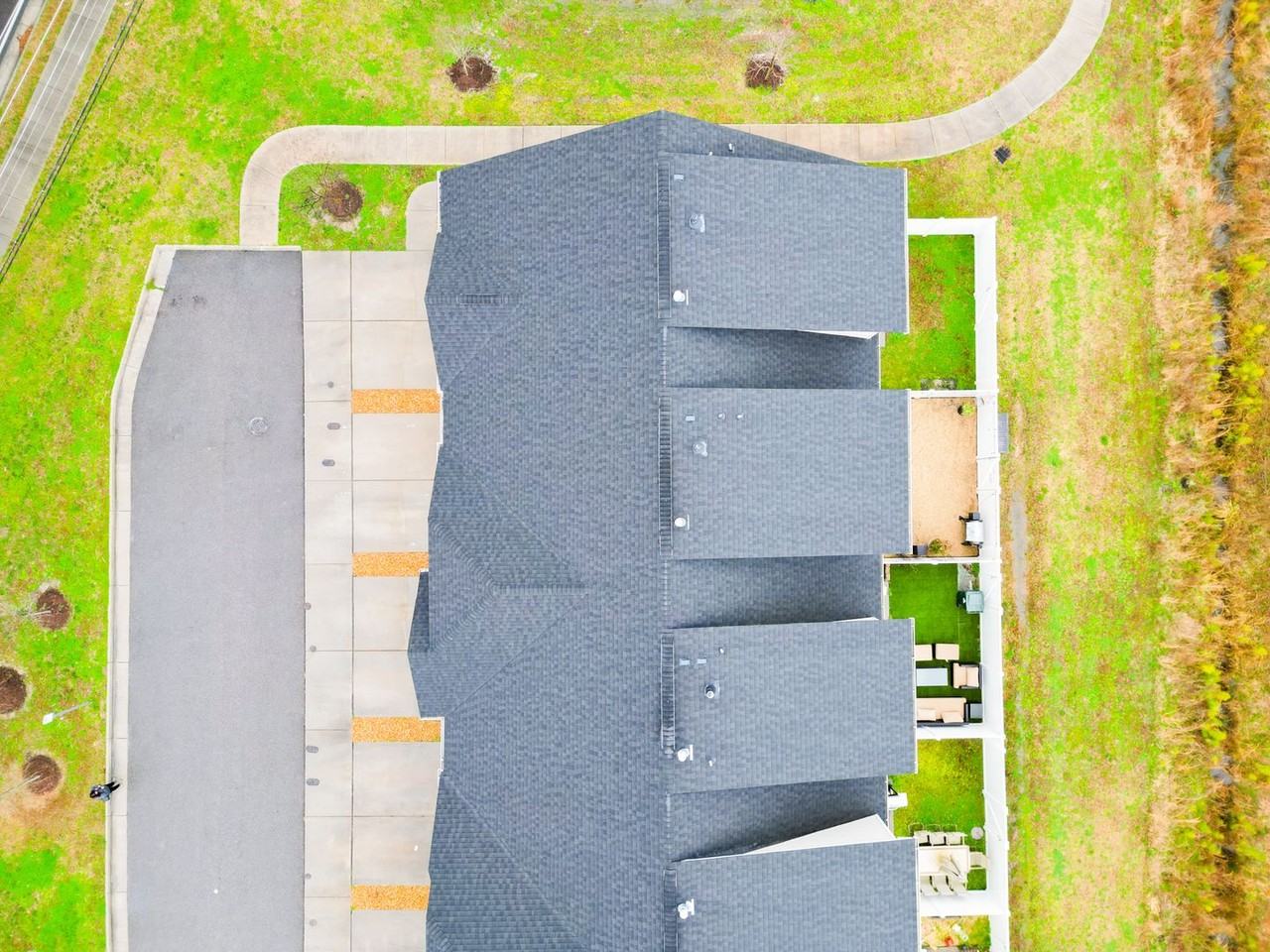 4772 Kilby Dr - Photo 4 of 45
