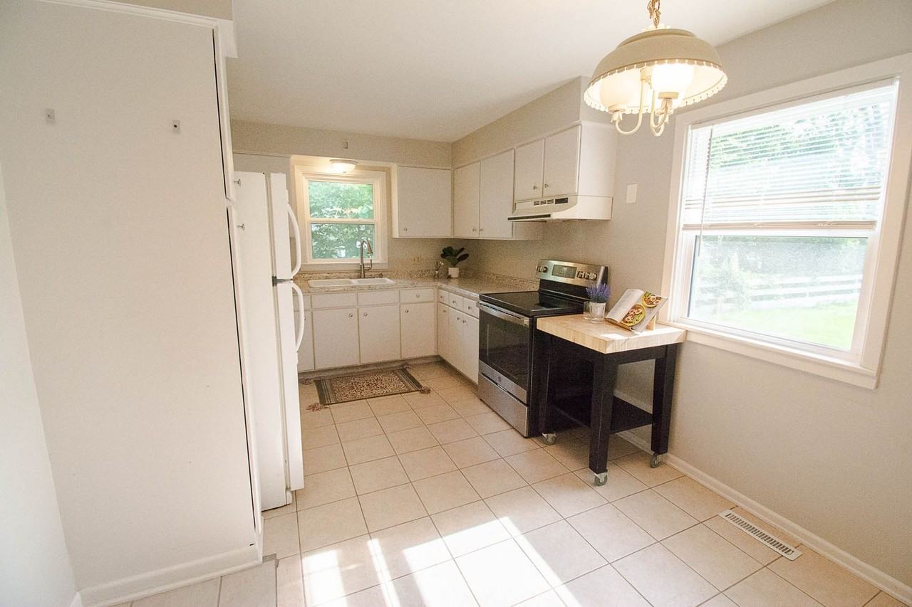 306 19th Ave Sw - Photo 4 of 22
