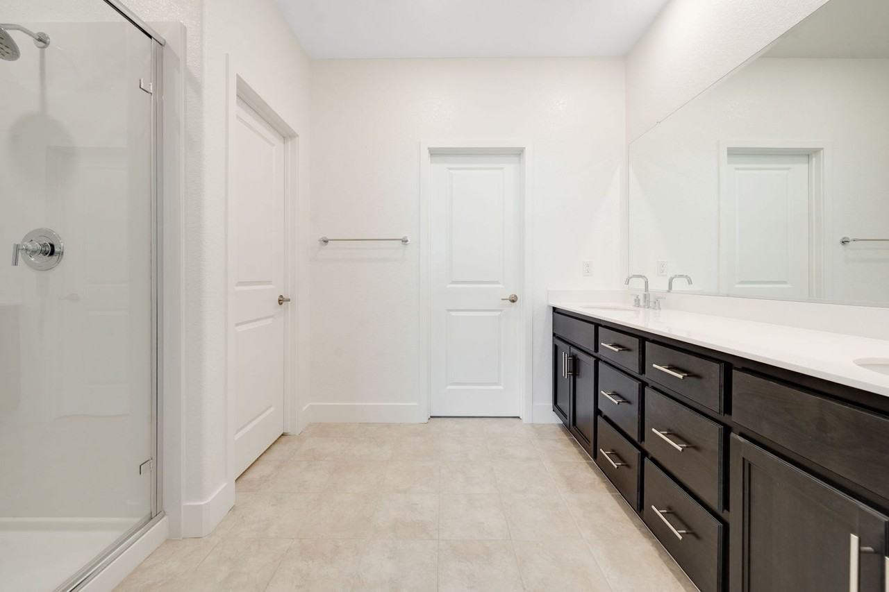 3363 Apollo Ct - Photo 4 of 46