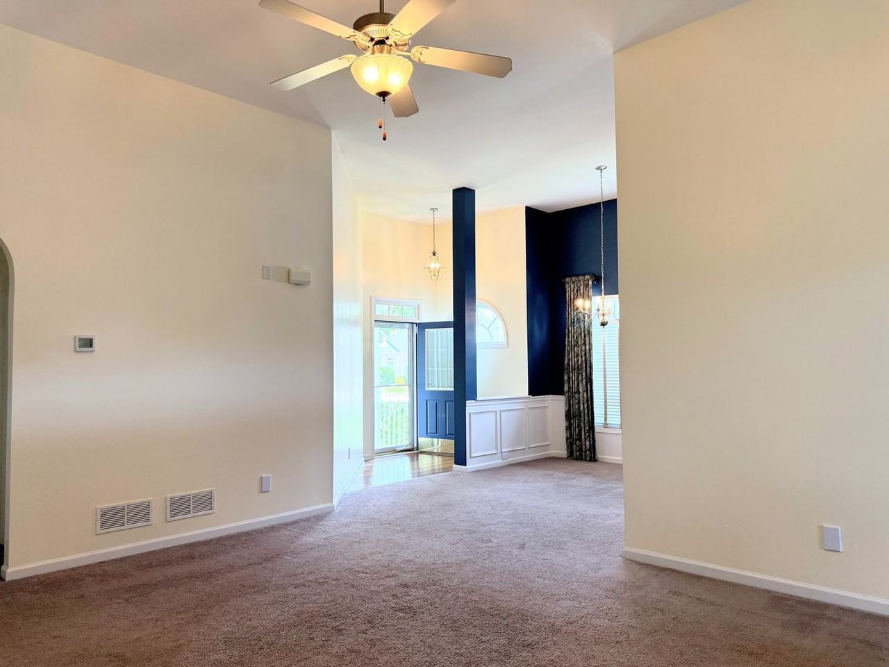2706 Mariner Way - Photo 2 of 19