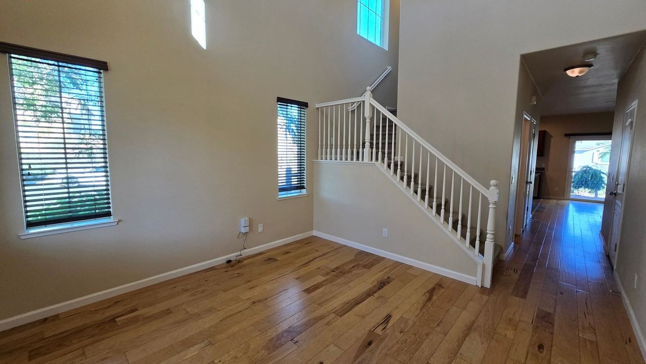 1898 Star Bright Way - Photo 3 of 44